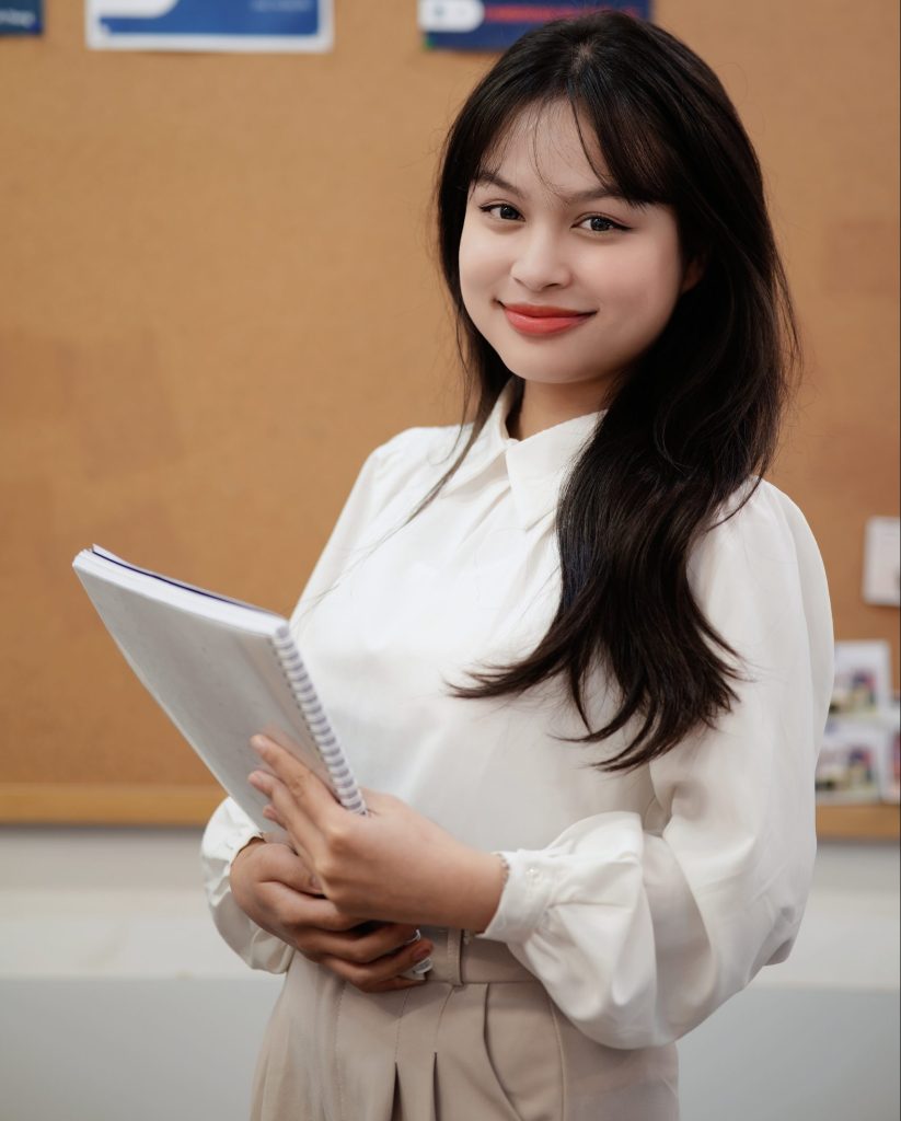 Cô Diệu Linh